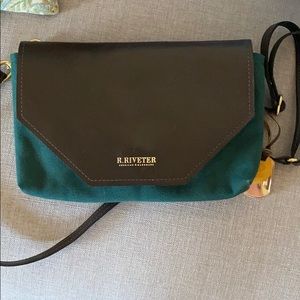 NWOT R. Riveter Hobby crossbody bag.